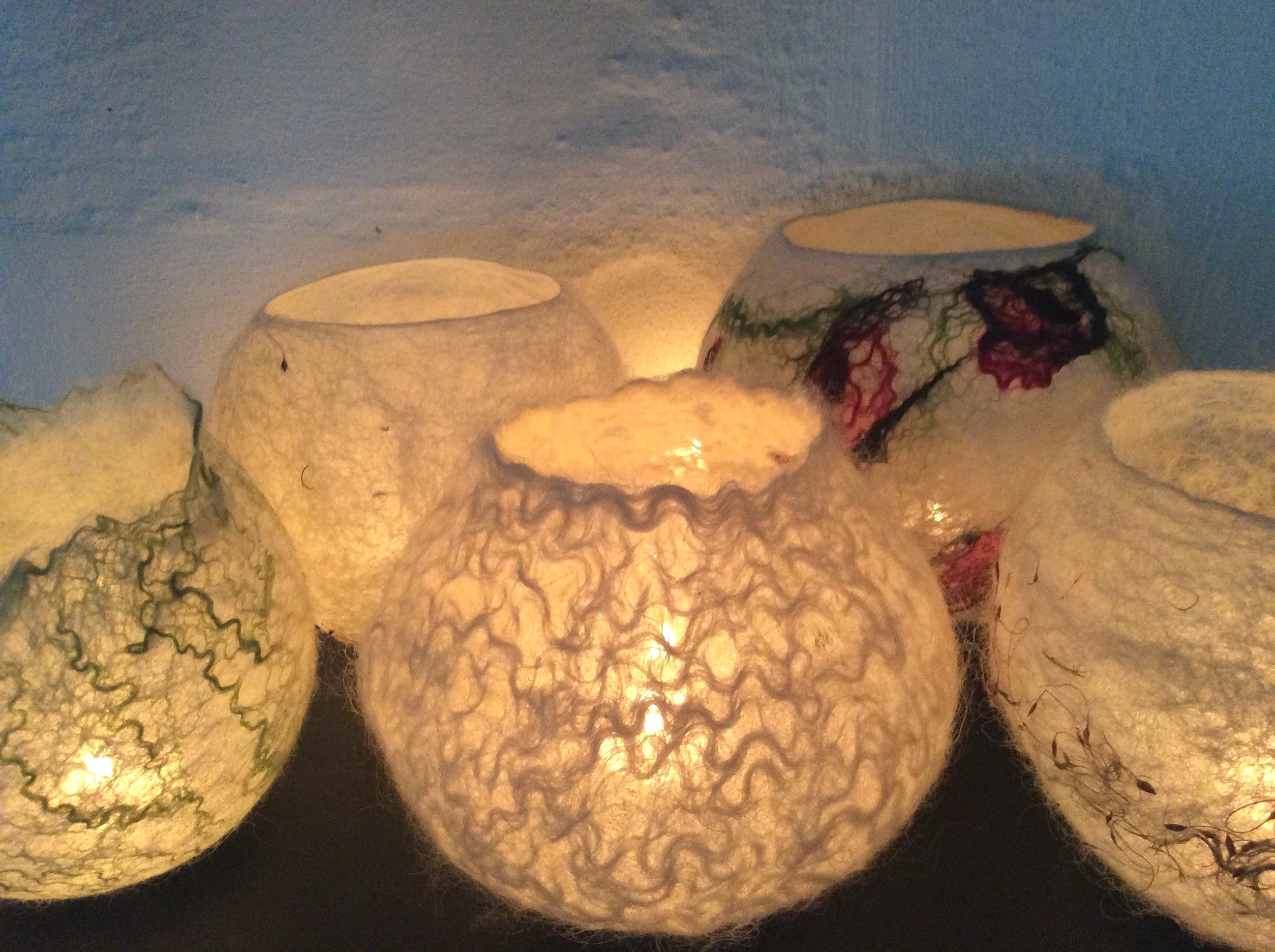 Filigranes Winterlicht aus Filz 26W-615